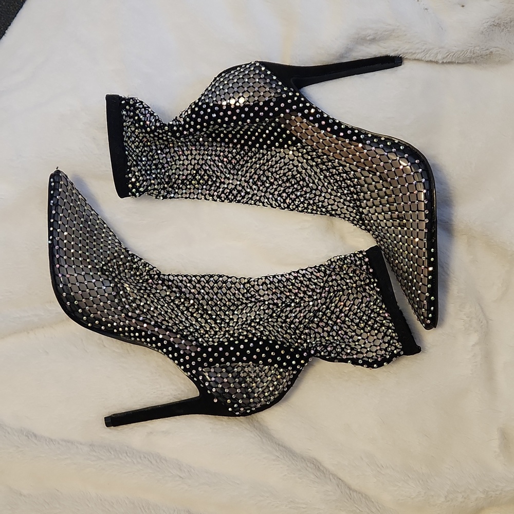 Size 9 jeweled booties